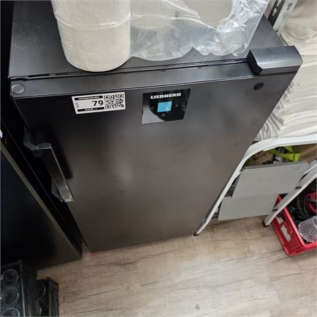 Liebherr WSbl 4201 Weinschrank - ID: 79-NSF